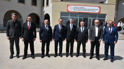 Bandırma ve Erdek’te yapılan eğitim toplantısında, gelecekteki eğitim politikaları ve