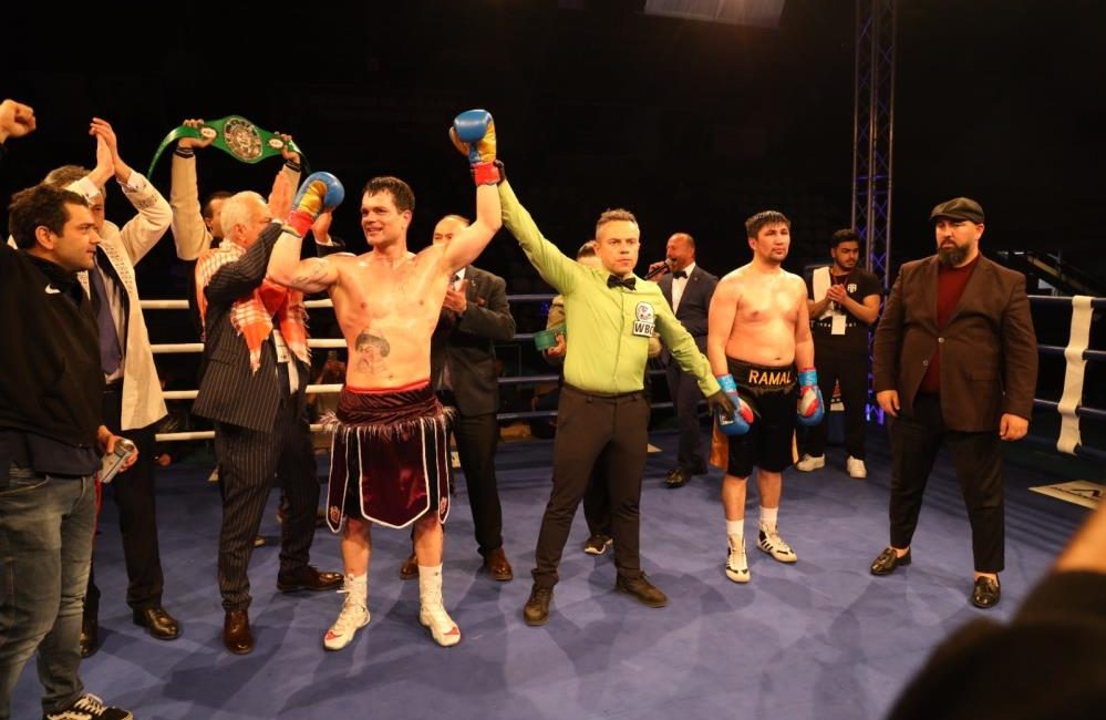 Balıkesir WBC Turan Şampiyonu Buğra Öner oldu. Balıkesir’de düzenlenen maçların