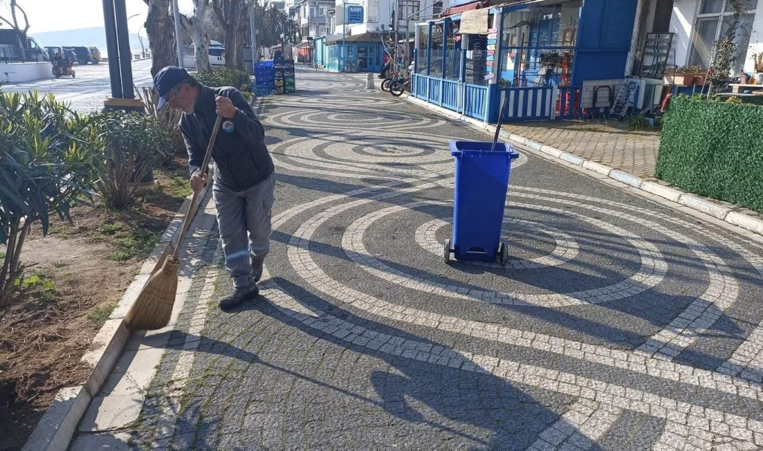 Marmara Adalar’da yaz öncesi yoğun mesai Marmara Adalar’da belediye ekipleri çevre temizliği, ot biçimi, budama, ilaçlama