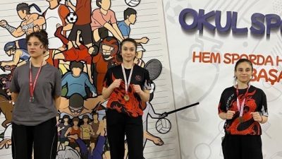 Balıkesir’de düzenlenen Wushu Sanda Gençler Turnuvası’nda Akşemsettin Mesleki ve Teknik
