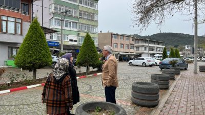 Erdek Belediye Başkanı Burhan Karışık, CHP Erdek İlçe Başkanı Hale