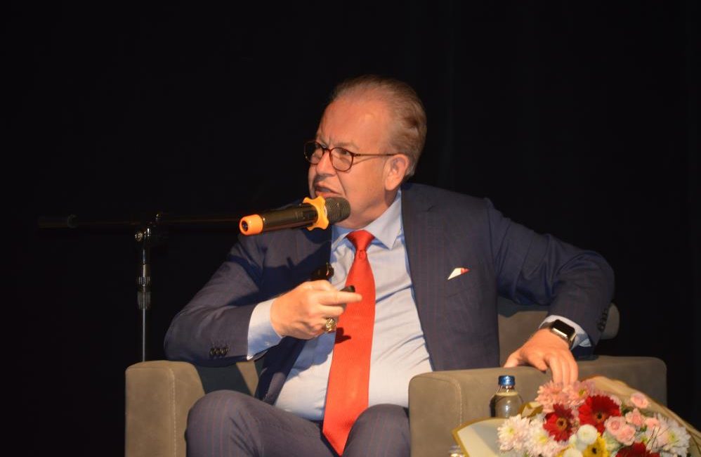 Müstafi Tümamiral Doç. Dr. Cihat Yaycı: “Bugün savunma sanayimizdeki gelişmeler bizim için büyük bir şanstır” Mavi Vatan haritasını çizen ve doktrinini yazan Mavi Vatan Türk
