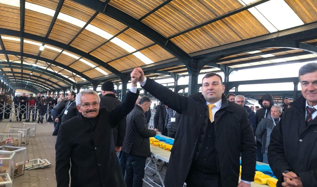 Damızlık Sığır Yetiştiriciliği Birliği’nde Hasan Çetin’le devam Balıkesir Damızlık Sığır Yetiştiriciliği Birliği’nde gerçekleştirilen olağan genel kurulda, mevcut