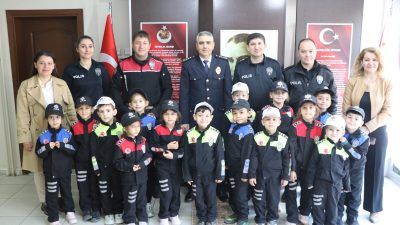 Bandırma Özel Rengarenk Anaokulu öğrencileri, Türk Polis Teşkilatı’nın 180. kuruluş