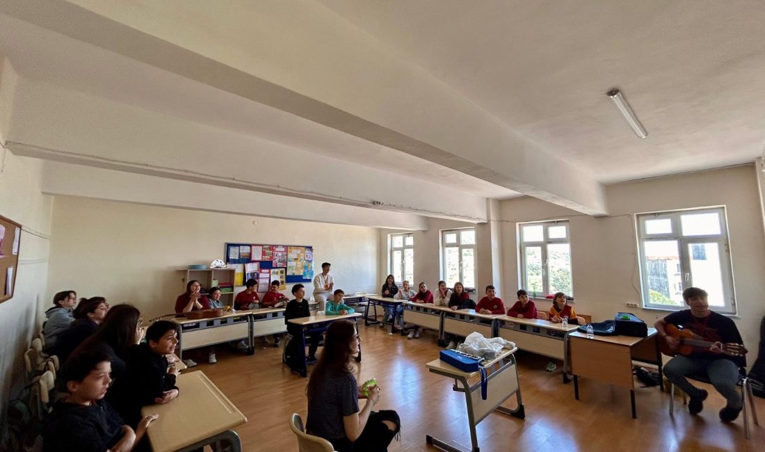 Galatasaray Lisesi öğrencileri, Marmara Adası’nda sanat ve teknolojiyle buluştu Galatasaray Lisesi öğrencileri, Marmara Adası’nda sanatı ve teknolojiyi birleştiren bir