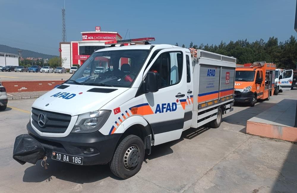 Balıkesir AFAD’dan deprem bölgesine destek ekibi İstanbul’un Silivri ilçesi açıklarında meydana gelen deprem sonrası Balıkesir İl