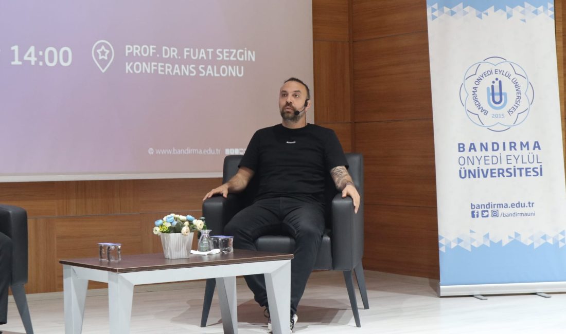 Bandırma’da 10. yıl kutlamalarında Sercan Yıldırım rüzgârı esti Bandırma Onyedi Eylül Üniversitesi’nin 10. Yıl kutlamaları kapsamında, eski Milli
