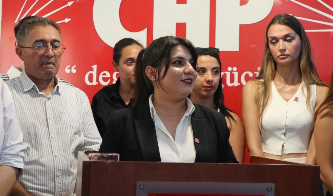 Cemile Çetinkaya’dan CHP’den istifa açıklaması CHP Bandırma İlçe Gençlik Kolları Başkanı Cemile Çetinkaya, istifa iddialarına