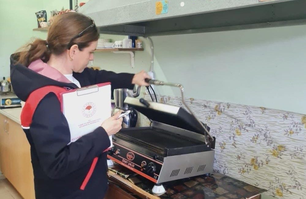 Okul kantinleri ve yemekhaneler denetimden geçti Gönen İlçe Milli Eğitim Müdürlüğü koordinesinde, İlçe Sağlık Müdürlüğü ile