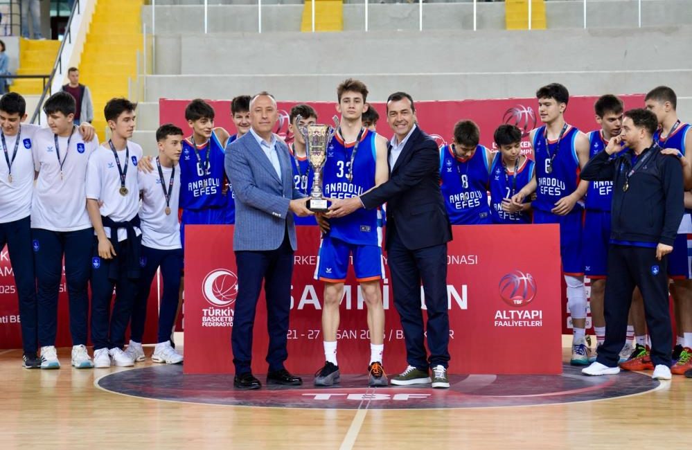 U14 Erkekler Basketbol Türkiye Şampiyonası tamamlandı Balıkesir’in ev sahipliğinde gerçekleşen U14 Erkekler Basketbol Türkiye Şampiyonası tamamlandı.