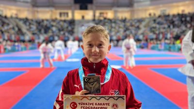 Manyas Karate Spor Kulübü sporcusu Özen Egemen Efeler, Türkiye Çocuklar