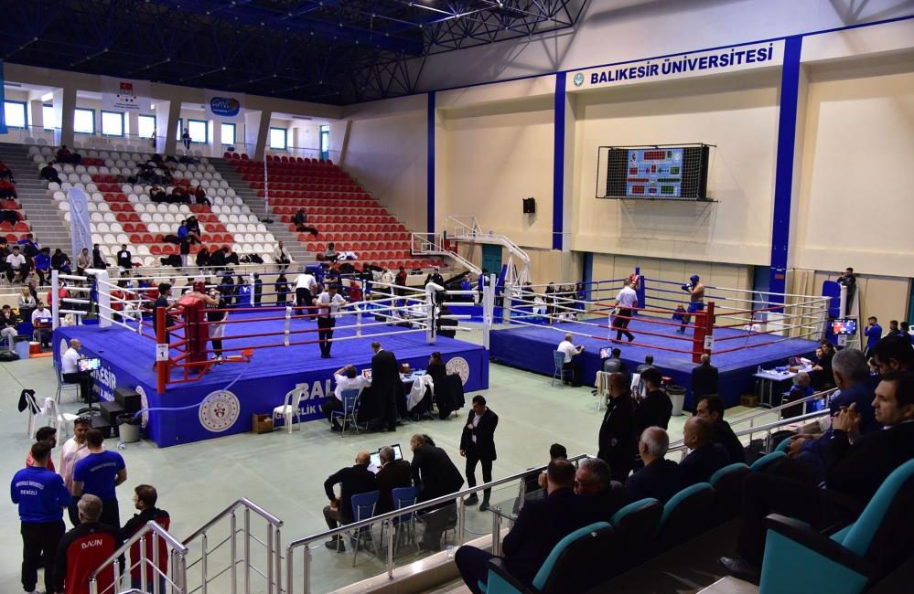 Üniversiteler arası Kick Boks Türkiye şampiyonası sona erdi Türkiye Üniversite Sporları Federasyonu organizasyonuyla düzenlenen Üniversiteler Kick Boks Türkiye