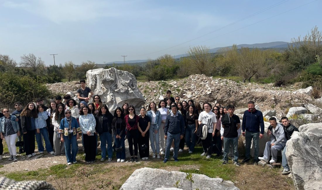 49. Turizm Haftası kapsamında Bandırma’ya düzenlenen gezi programında öğrenciler, doğal