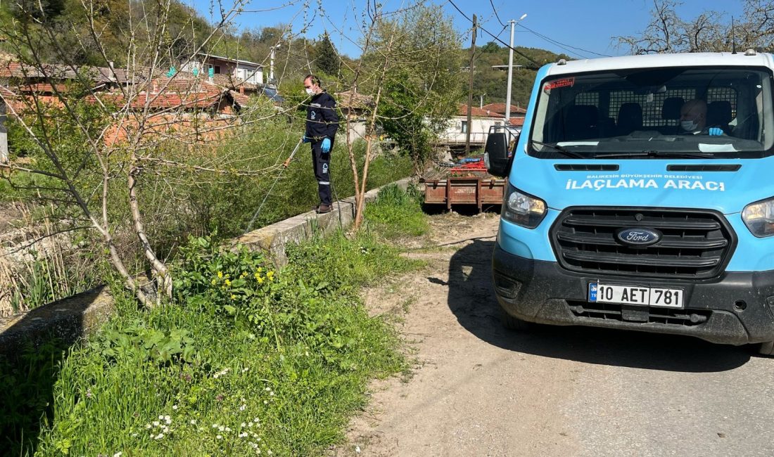 Susurluk’ta kemre ve larva alanlarında etkin temizlik Balıkesir Büyükşehir Belediyesi, yaz aylarında artış gösteren haşere yoğunluğuna karşı