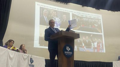 Bandırma Belediye Başkanı Dursun Mirza, bir yıllık hizmet sürecini değerlendirerek,