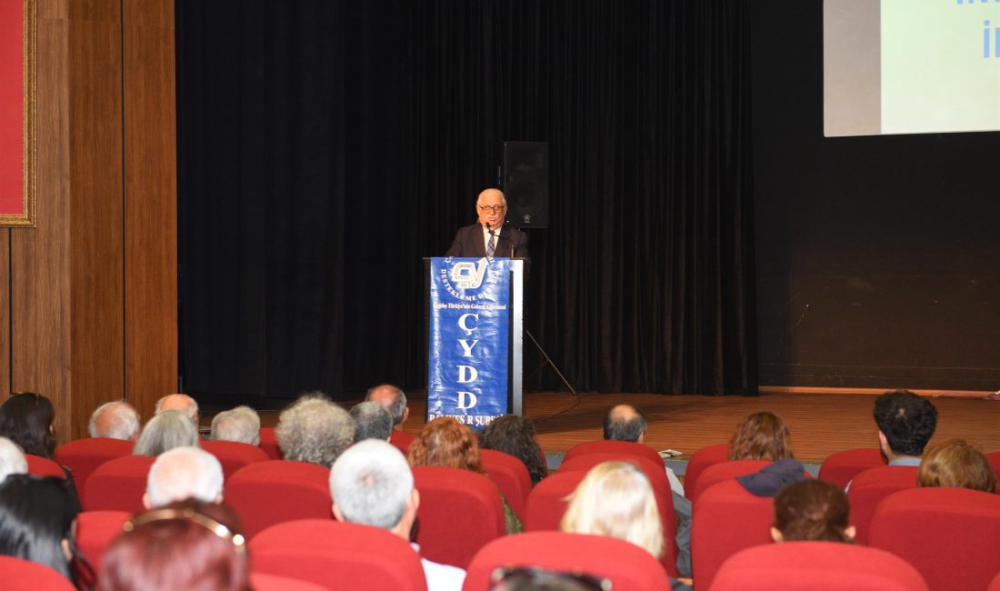 Cumhuriyet Söyleşileri’nde sanat konuşuldu Balıkesir Büyükşehir Belediyesi öncülüğünde Balıkesir Kent Konseyi ve Çağdaş Yaşamı
