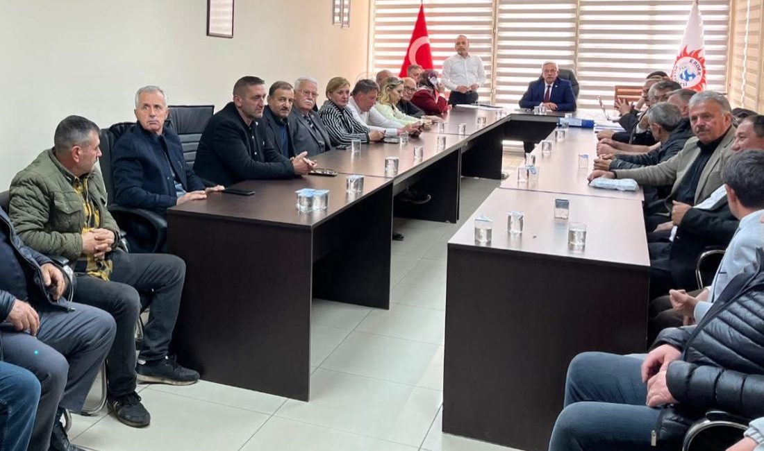 Erdek Belediyesi, mahalle muhtarlarıyla bir araya gelerek ilçede yapılması planlanan