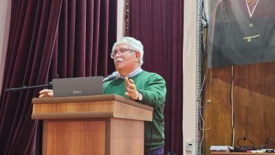 Eğitim İş ve Eğitim Sen’in birlikte düzenlediği programda, Köy Enstitüleri’nin