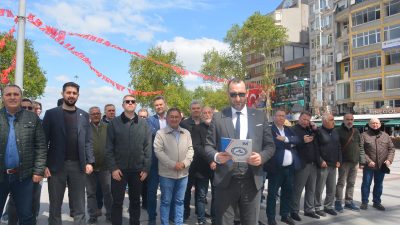 Bandırma’daki mali müşavirler, kurumlar vergisi beyan süresinin uzatılmamasına tepki gösterdi.