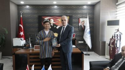 Taşkent İktisat ve Pedagoji Üniversitesi’nden gelen akademisyen ve öğrenciler, Bandırma