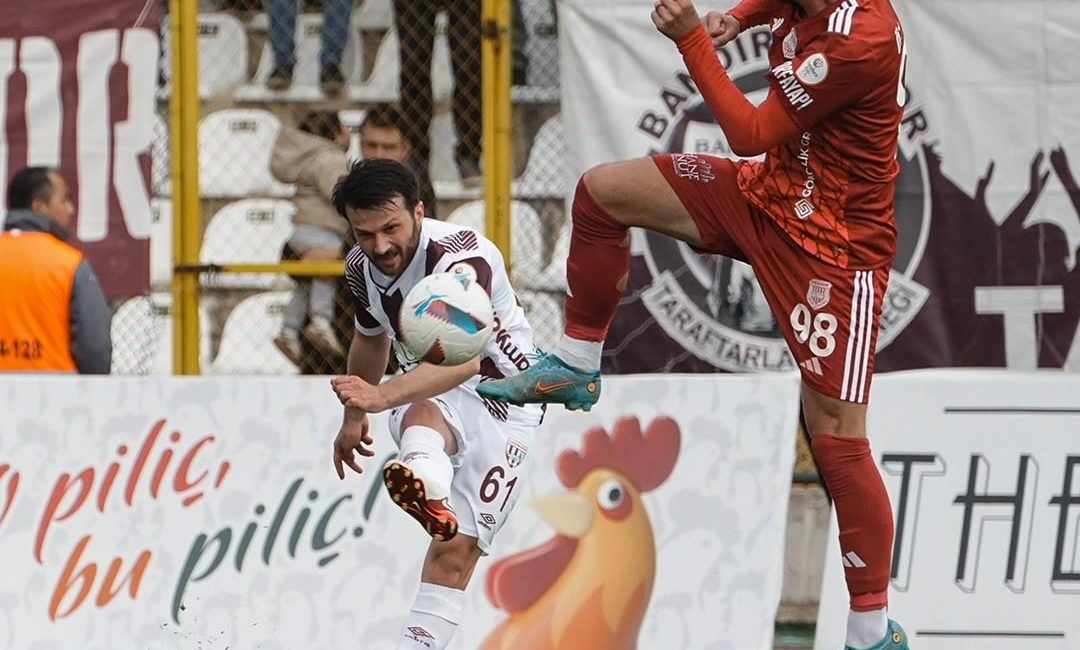 Trendyol 1. Lig: Bandırmaspor: 2 – Pendikspor: 1 Trendyol 1. Lig’in 38. haftasında Bandırmaspor, evinde Pendikspor 2-1 mağlup