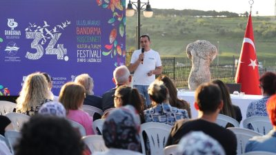 Bandırma Kuşcenneti Festivali kapsamında Bandırma Müzesi’nde düzenlenen söyleşide antik dönemden