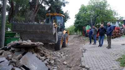 Susurluk Belediyesi, mahallelerde yürüttüğü bakım ve yenileme çalışmalarıyla kentin çehresini