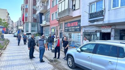 Bandırma’da etkili olan sağanak yağış sonrası su baskını yaşanan bölgelerde