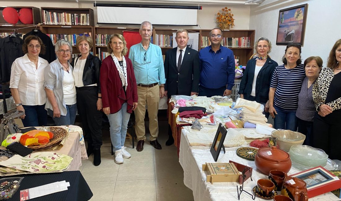 Atatürkçü Düşünce Derneği (ADD) Bandırma Şubesi, öğrencilere burs sağlamak amacıyla