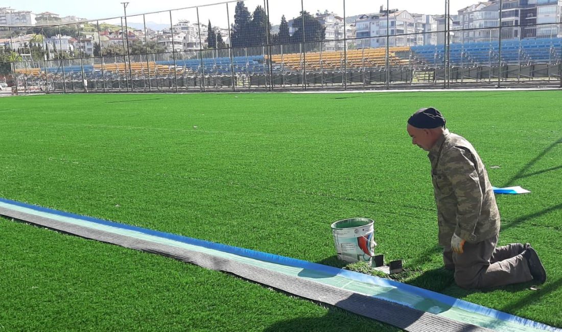 Erdek’te spor yatırımları tamamlandı, tesisler hizmete açıldı Erdek’te tenis kortları ve halı saha yenilenerek modern hale getirildi.