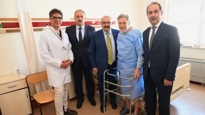 Geçirdiği kazanın ardından Bandırma’da ameliyat edilen sinemanın çınarı Ahmet Mekin’i,