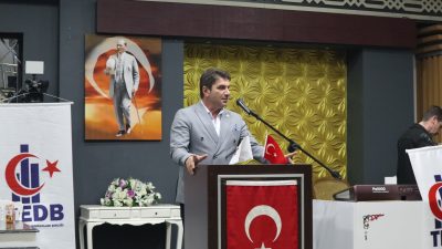 Balıkesir’de düzenlenen lansman toplantısında emlak profesyonelleri sektörün geleceğini konuştu. Tüm