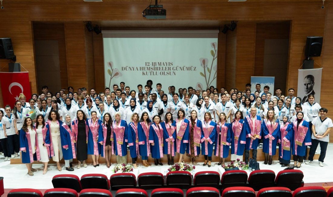 BANÜ’de genç hemşire adaylarına ilk adım Bandırma Onyedi Eylül Üniversitesi’nde Sağlık Bilimleri Fakültesi öğrencilerine yönelik Hemşireler
