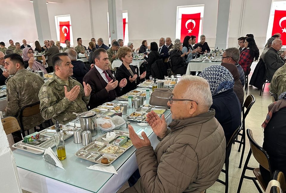 Burhaniye’ de Kaymakam İlyas Memiş, Şehit ve Gazi aileleri için