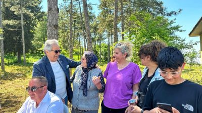 Manyas Çamlı Mahallesi’nde düzenlenen Mevlid-i Şerif ve hayır yemeği programına