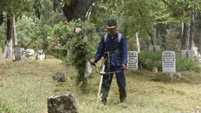 Dursunbey Belediyesi, Kurban Bayramı öncesinde vatandaşların ziyaretlerini huzurla gerçekleştirebilmesi için