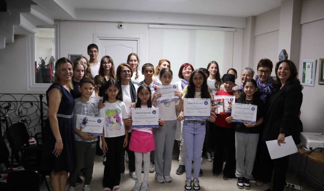 Bandırma’da Türkan Saylan unutulmadı Bandırma’da düzenlenen anma programında Saylan’ın eğitim vizyonu ve çağdaş yaşam