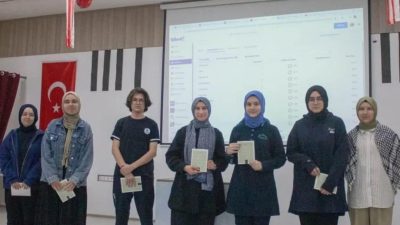 Bandırma Ali Öztaylan Anadolu İmam Hatip Lisesi’nde düzenlenen etkinlikte Filistin