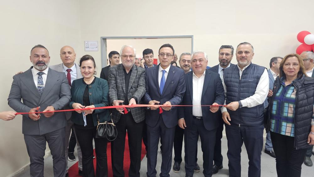 Lise öğrencilerinden bilim fuarı sergisi Bandırma’da eğitim veren Ali Öztaylan Anadolu İmam Hatip Lisesi, TÜBİTAK