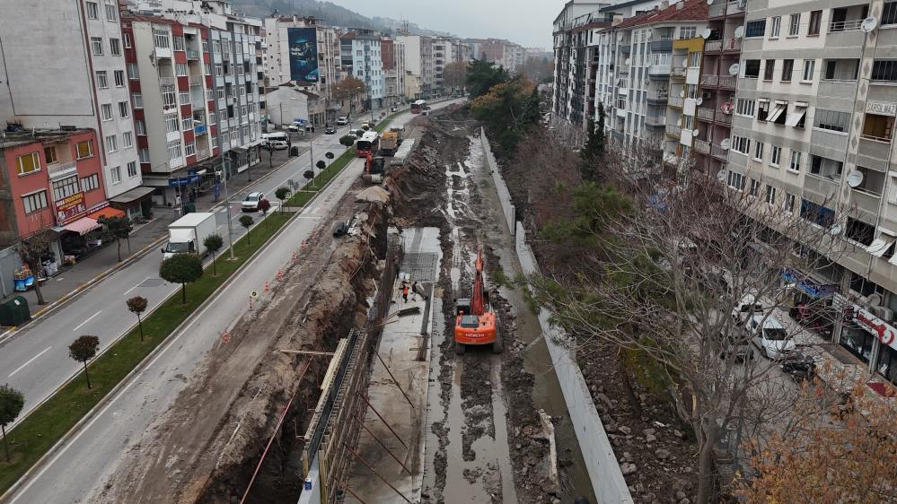 DSİ, Çay Deresi projesiyle taşkın riskini azaltıyor Devlet Su İşleri (DSİ) tarafından Balıkesir’in Karesi ilçesinde yürütülen “Çay