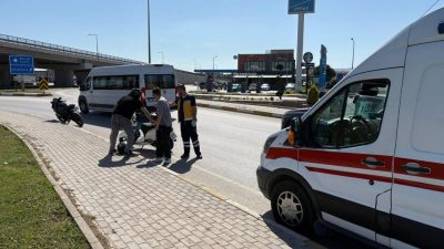 Bandırma’da meydana gelen tek taraflı motosiklet kazasında bir kişi yaralandı.