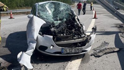 İstanbul-İzmir Otoyolu İzmir istikameti Yasa Tesisleri girişinde meydana gelen trafik