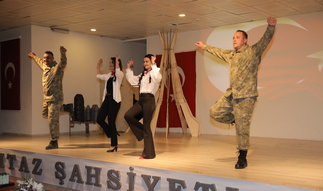 Bandırma 17 Eylül İlkokulu öğrencileri, “Mümtaz Şahsiyetler” projesiyle Türk tarihine