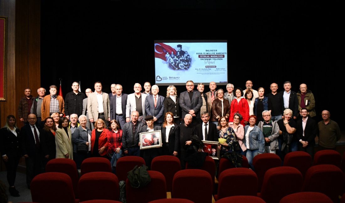 Büyükşehir’den İstiklal Madalyası yolunda önemli panel Balıkesir Büyükşehir Belediyesi öncülüğünde ve Balıkesir Kent Konseyi’nin katkılarıyla “Balıkesir