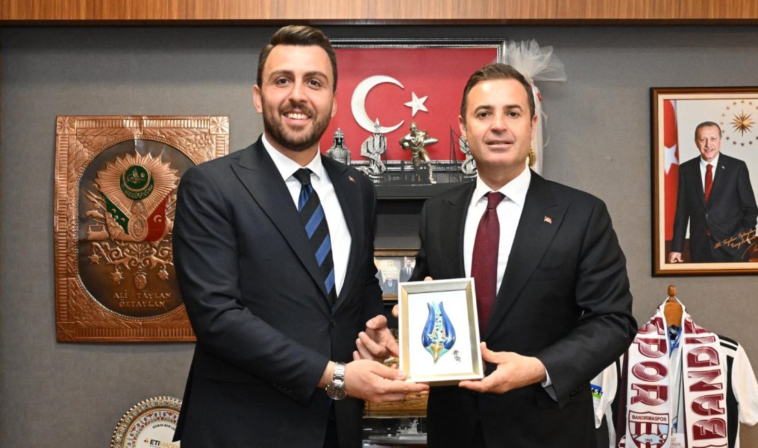 Başkan Ahmet Akın’dan Ankara’da yoğun temas Ankara’da yoğun temaslarda bulunan Balıkesir Büyükşehir Belediye Başkanı Ahmet Akın,