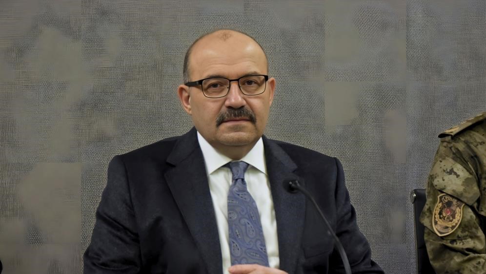 Ustaoğlu: “Vakıflar, toplumsal dayanışmanın temelidir” Balıkesir Valisi İsmail Ustaoğlu, Vakıflar Haftası kapsamında yayımladığı mesajda, yüzlerce