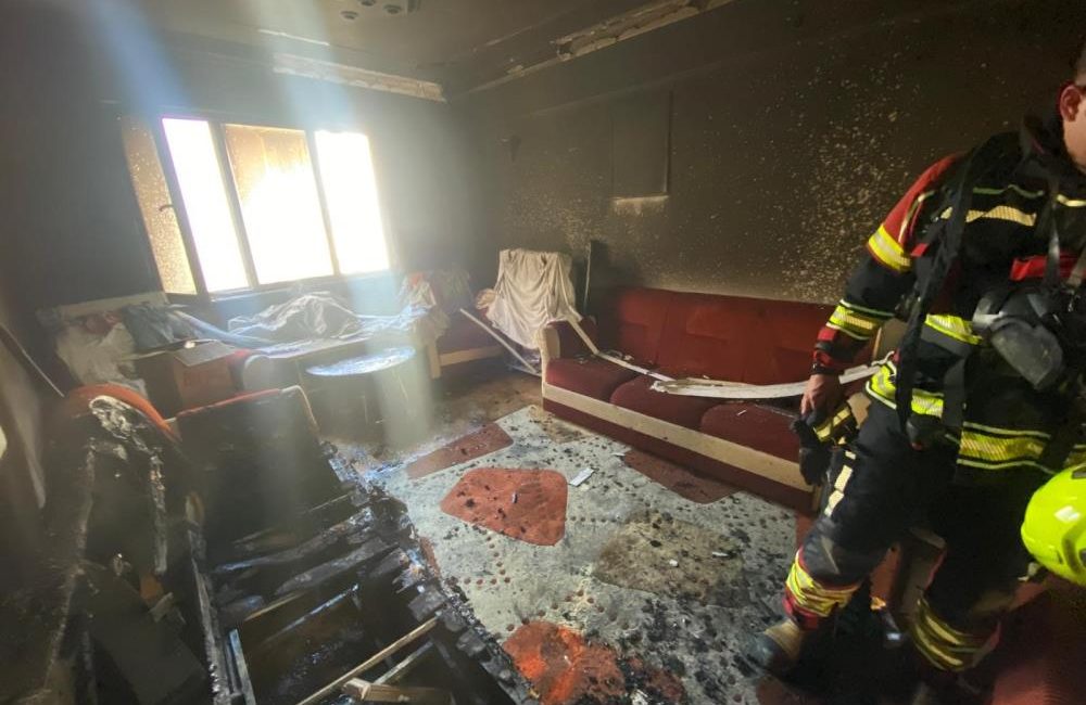 Bandırma’da apartman dairesinde çıkan yangın büyümeden söndürüldü Bandırma’da bir apartmanın ikinci katında çıkan yangın, itfaiye ekiplerinin müdahalesiyle