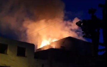 Balıkesir’de akşam saatlerinde hurda ve lastikçilerin bulunduğu mevkideki bir iş