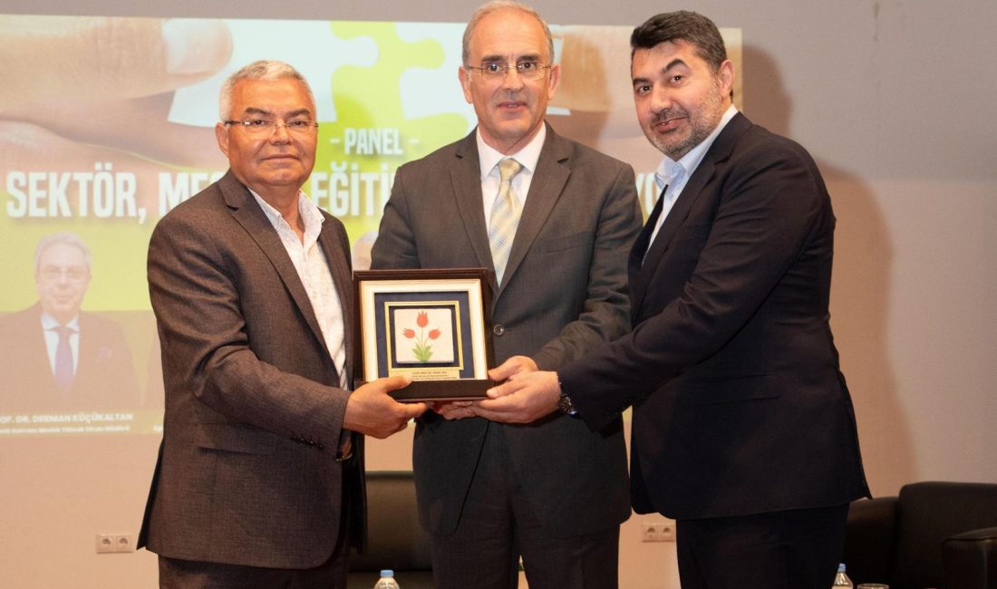 Prof. Dr. İsmail Boz, sektör temsilcileriyle birlikte mesleki ve teknik
