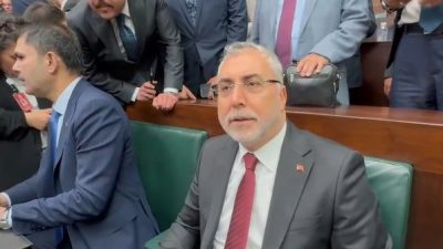 Çalışma ve Sosyal Güvenlik Bakanı Vedat Işıkhan, “Ev kadınlarına emeklilik